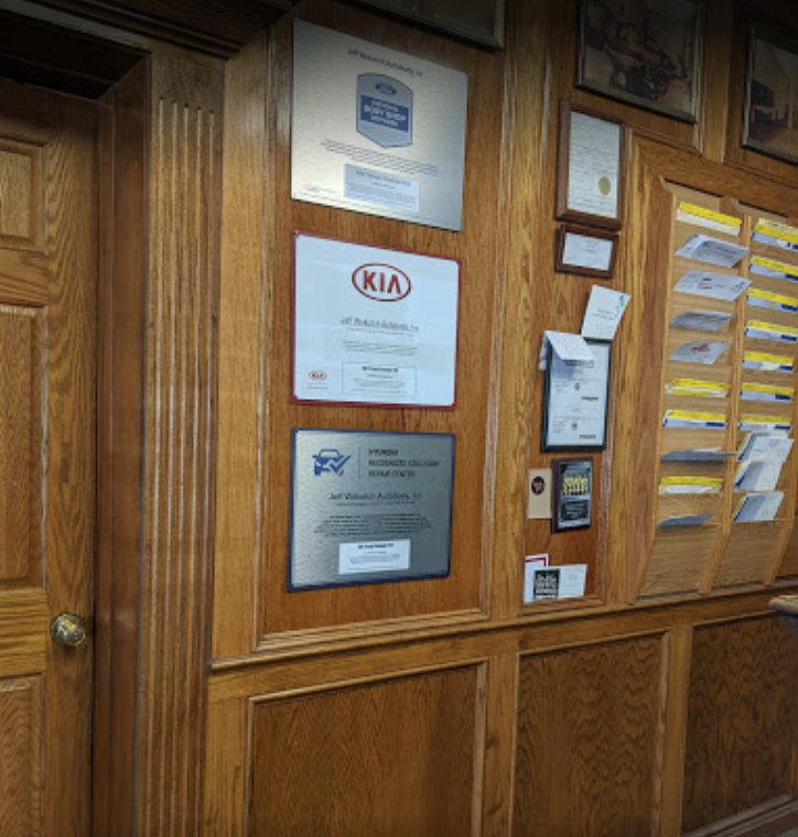 Jeff Wokutch Auto Body & Service Center Inc gallery 7