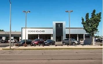 Boucher Auto Body & Paint Center – West Allis gallery 1