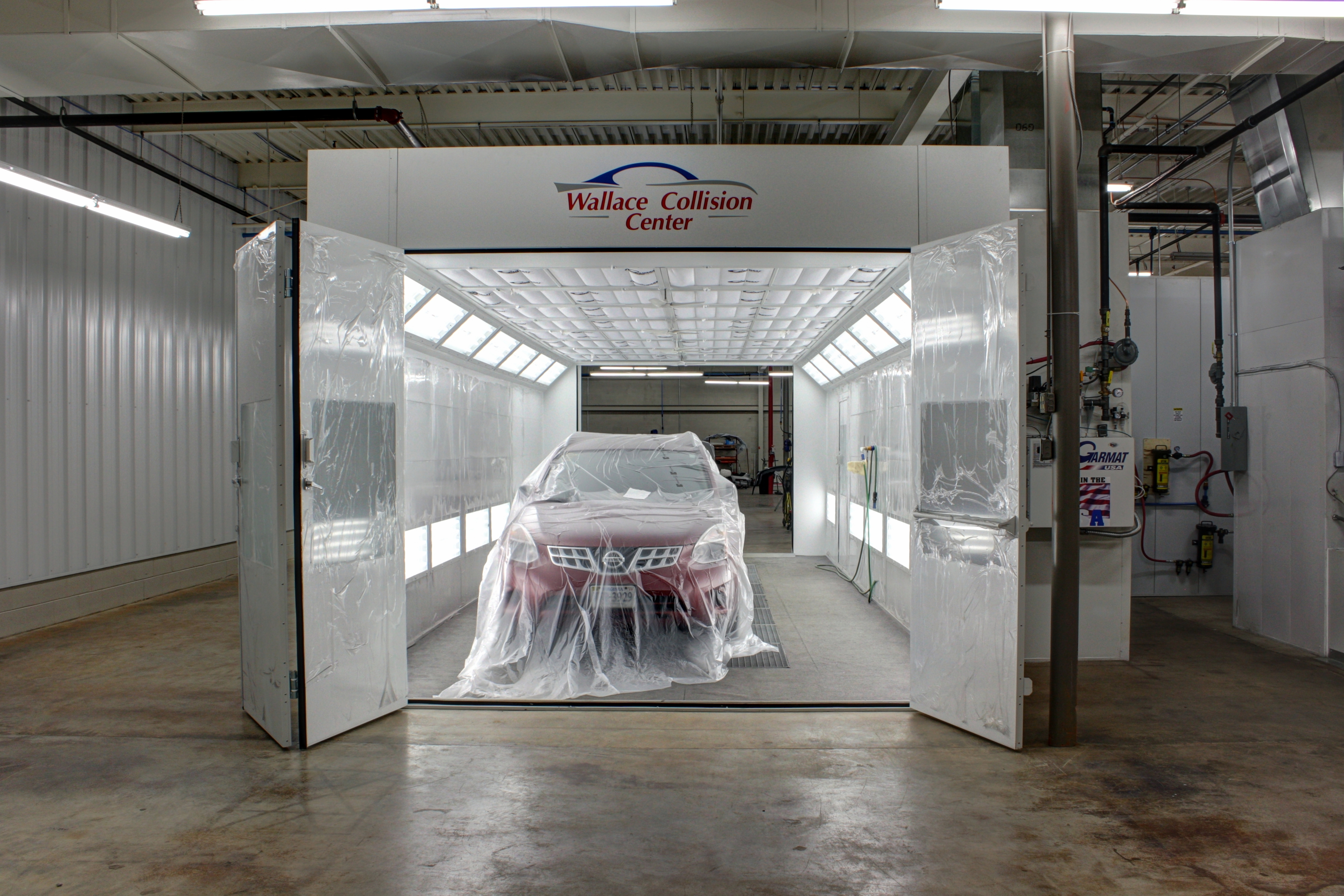 Wallace Collision Center gallery 5