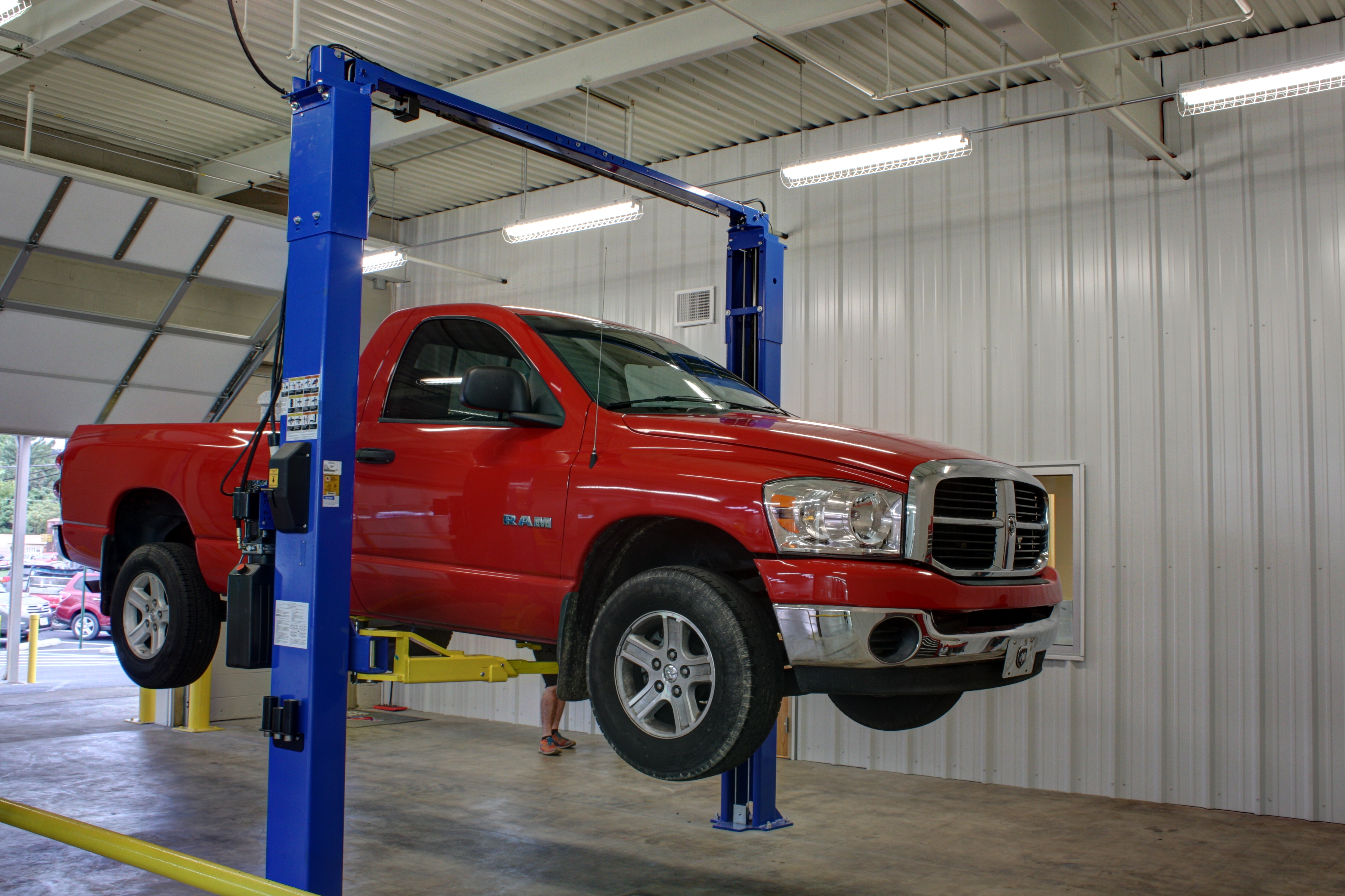 Wallace Collision Center gallery 6