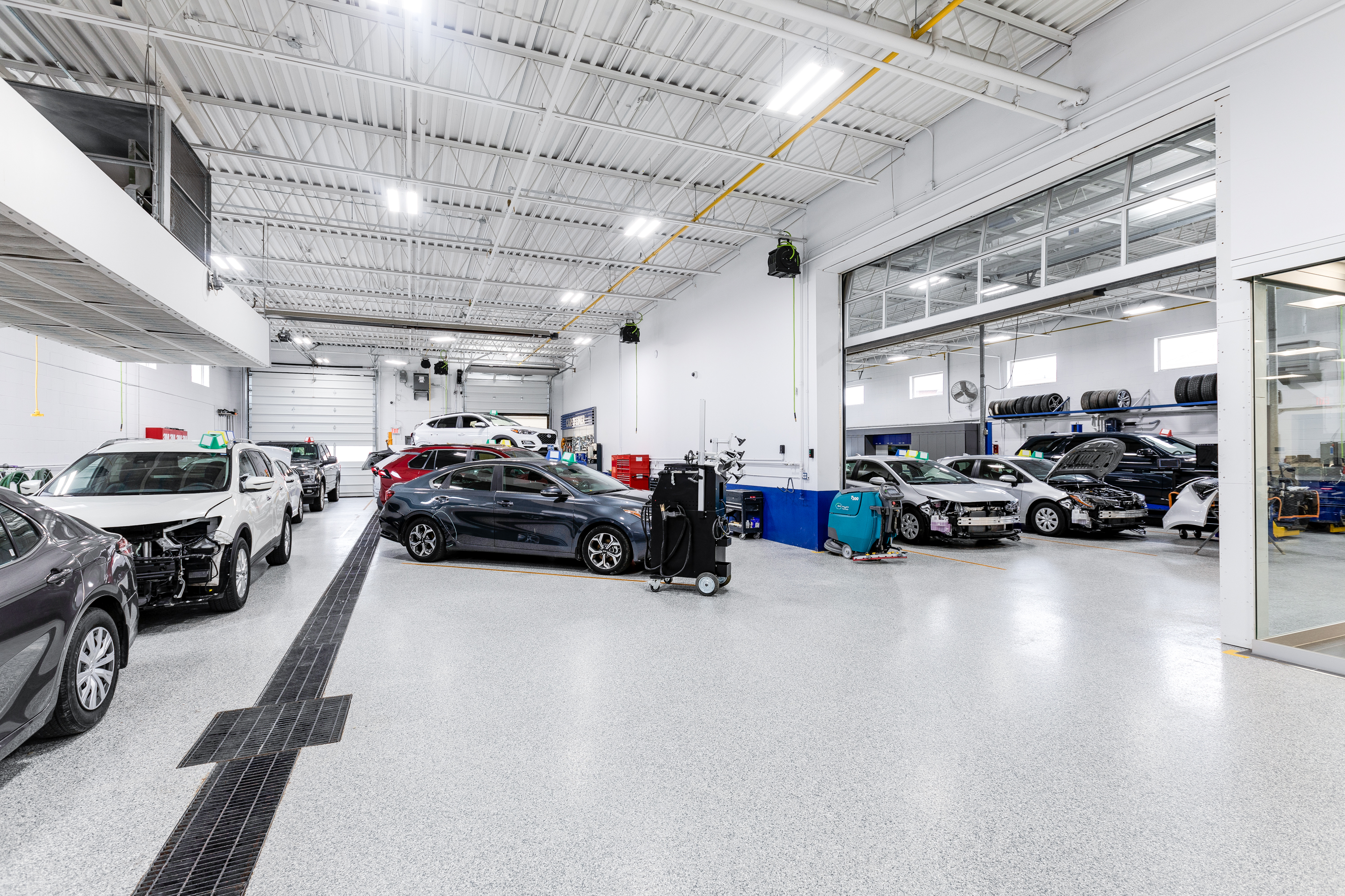 Exclusive Collision Centre gallery 3