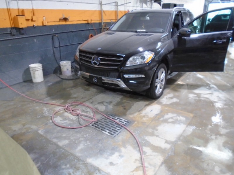 Premier Collision Center gallery 2