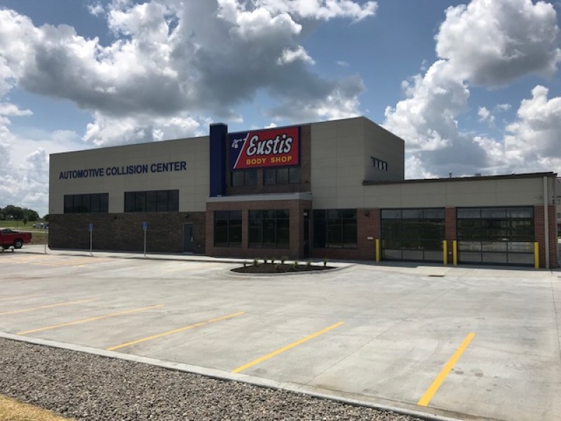 Eustis Body Shop - Lincoln