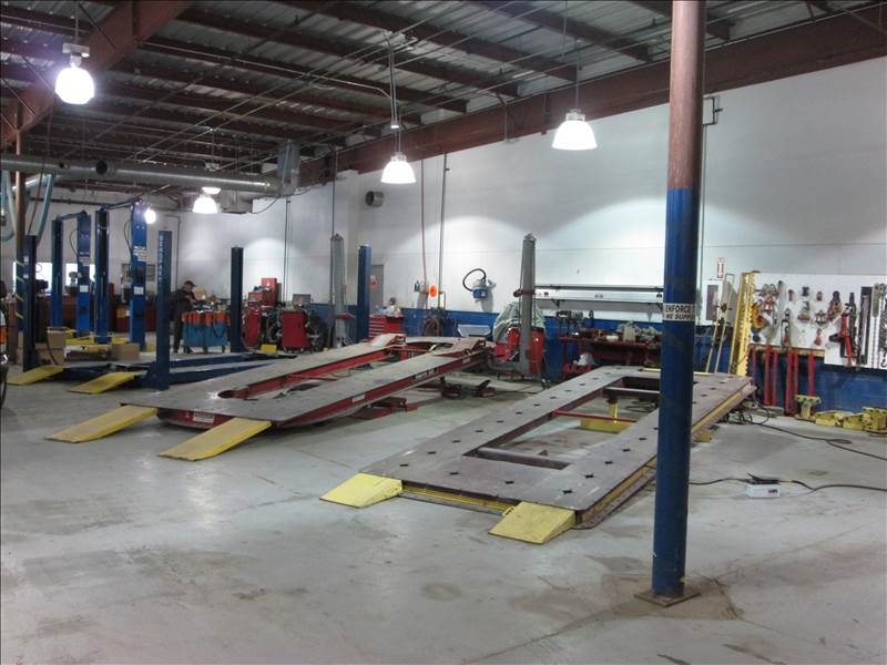 Lewis Automotive Body Shop gallery 6