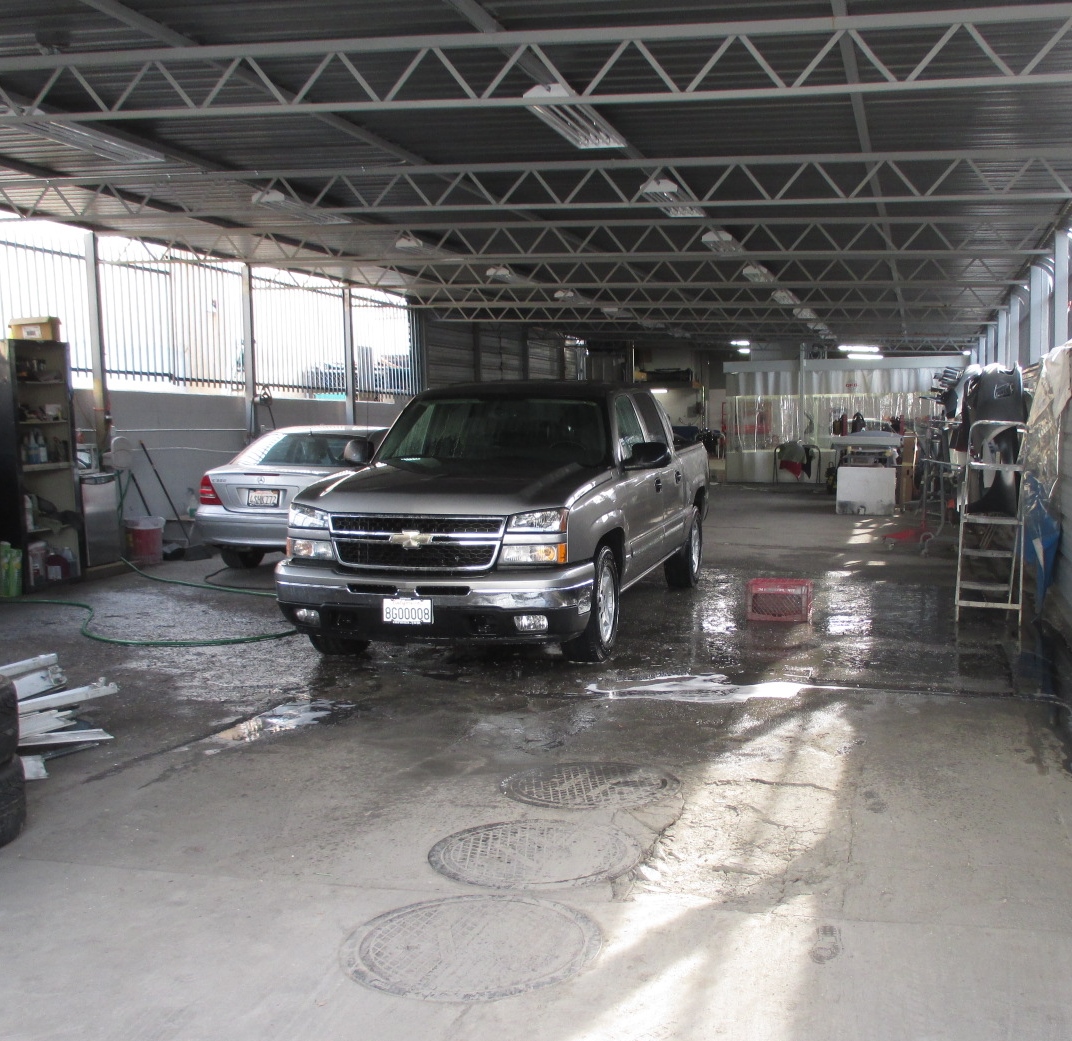 Premium Collision Center gallery 4