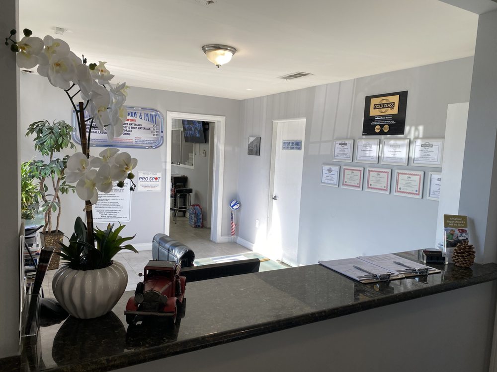 Century 1st Auto Body & Paint gallery 2