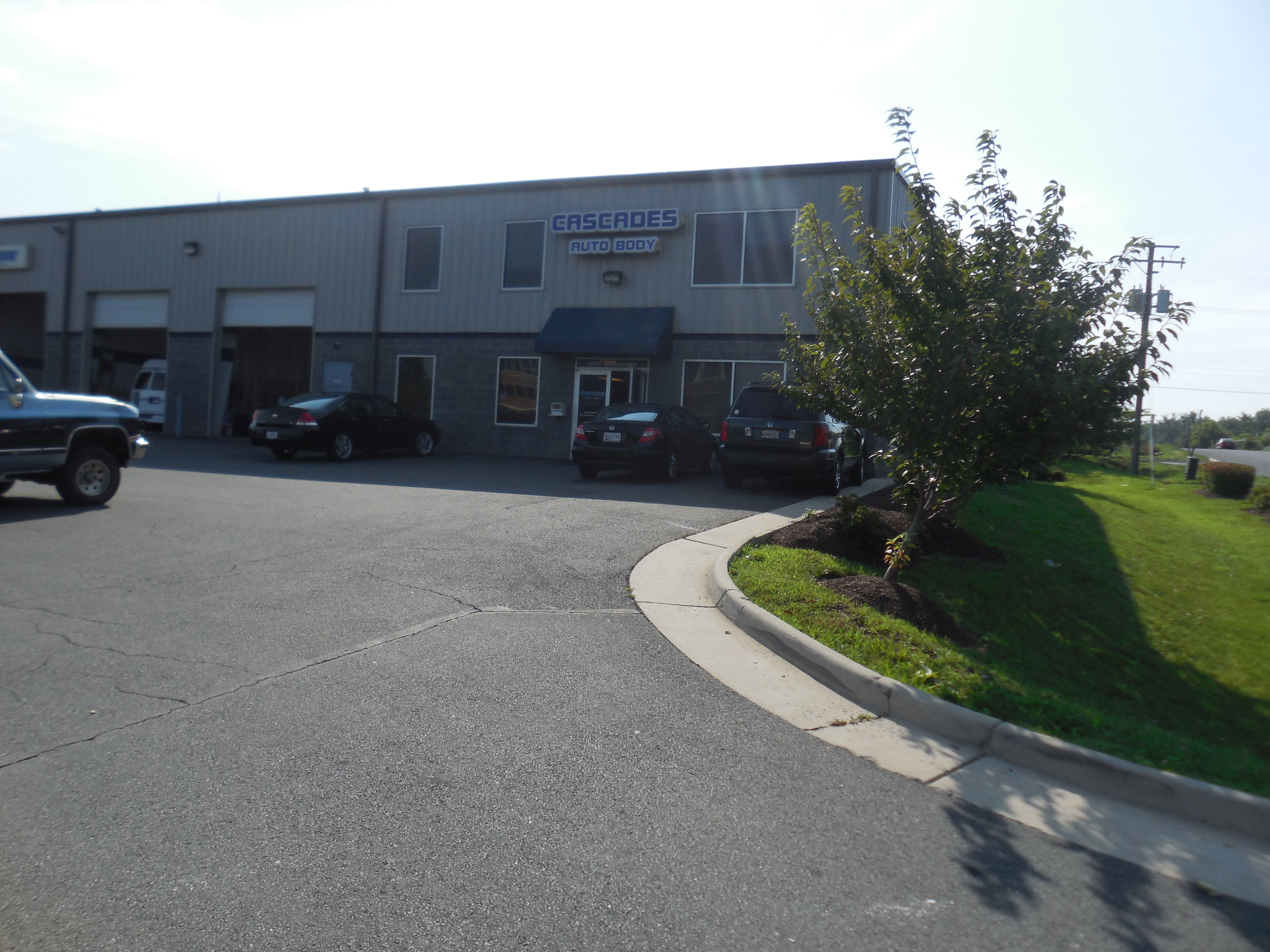 Cascades Auto Body,Inc. gallery 1