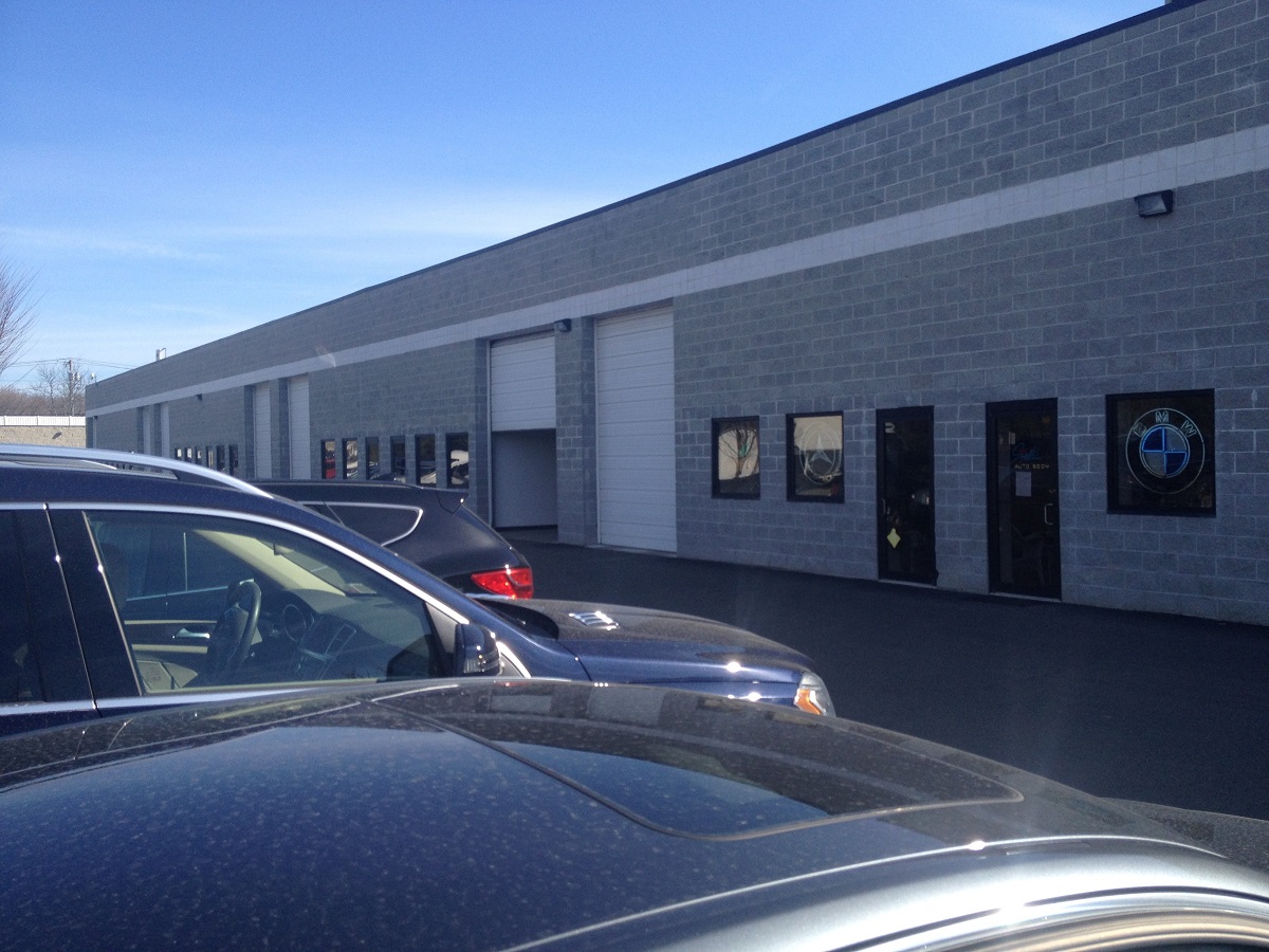 Sal's Auto Body St James, Inc.