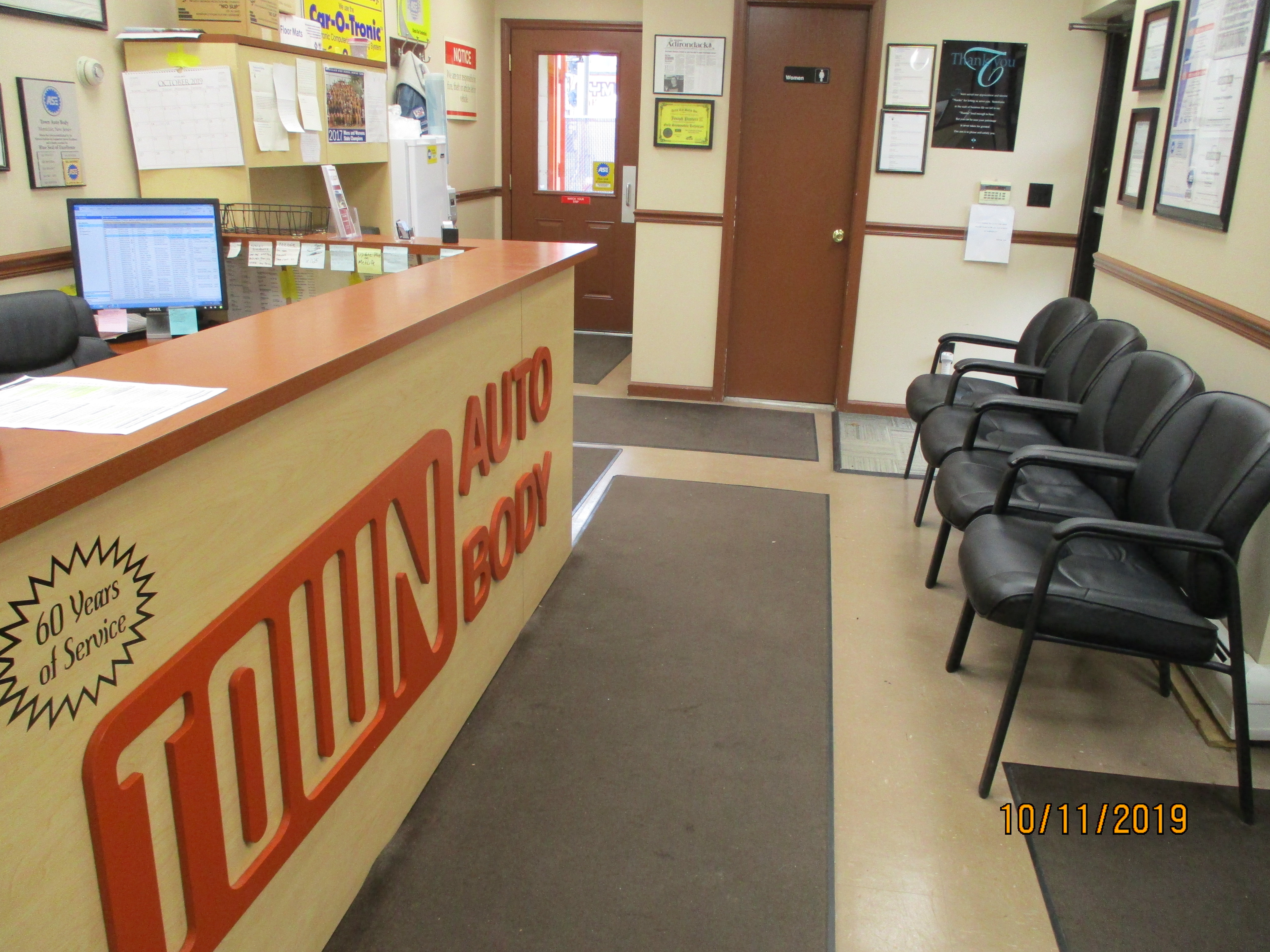 Town Auto Body gallery 2