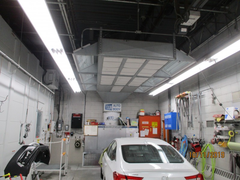 Town Auto Body gallery 3