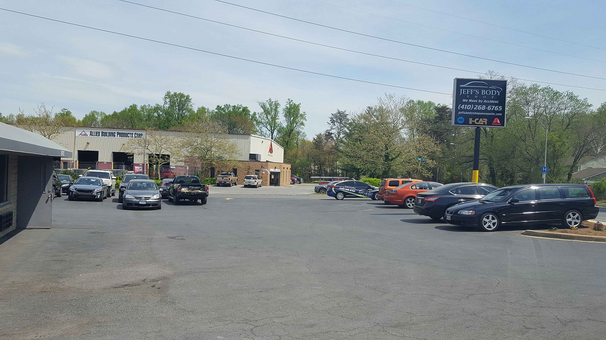 Jeff's Body Shop gallery 4