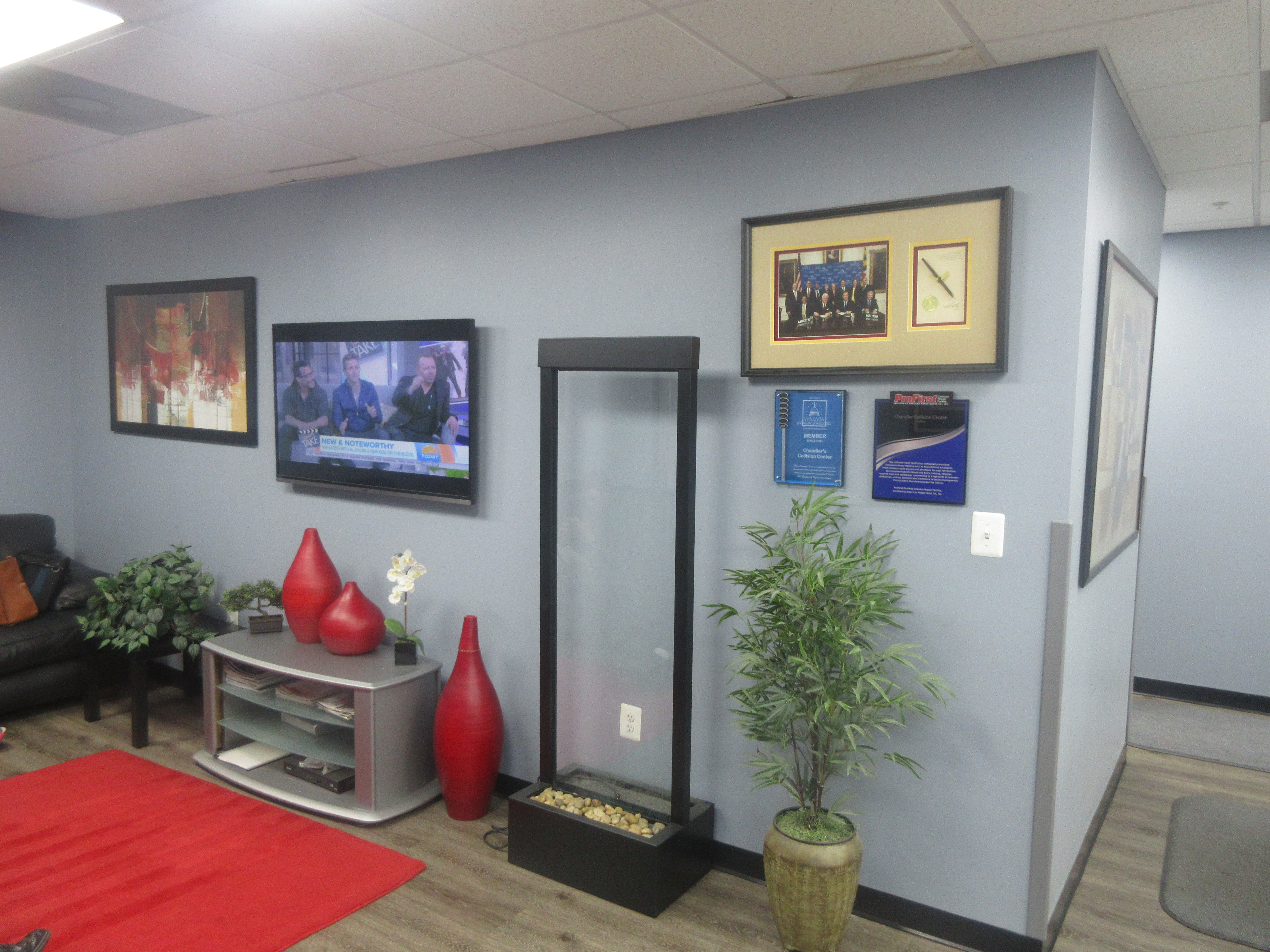 Chandlers Collision Center gallery 2