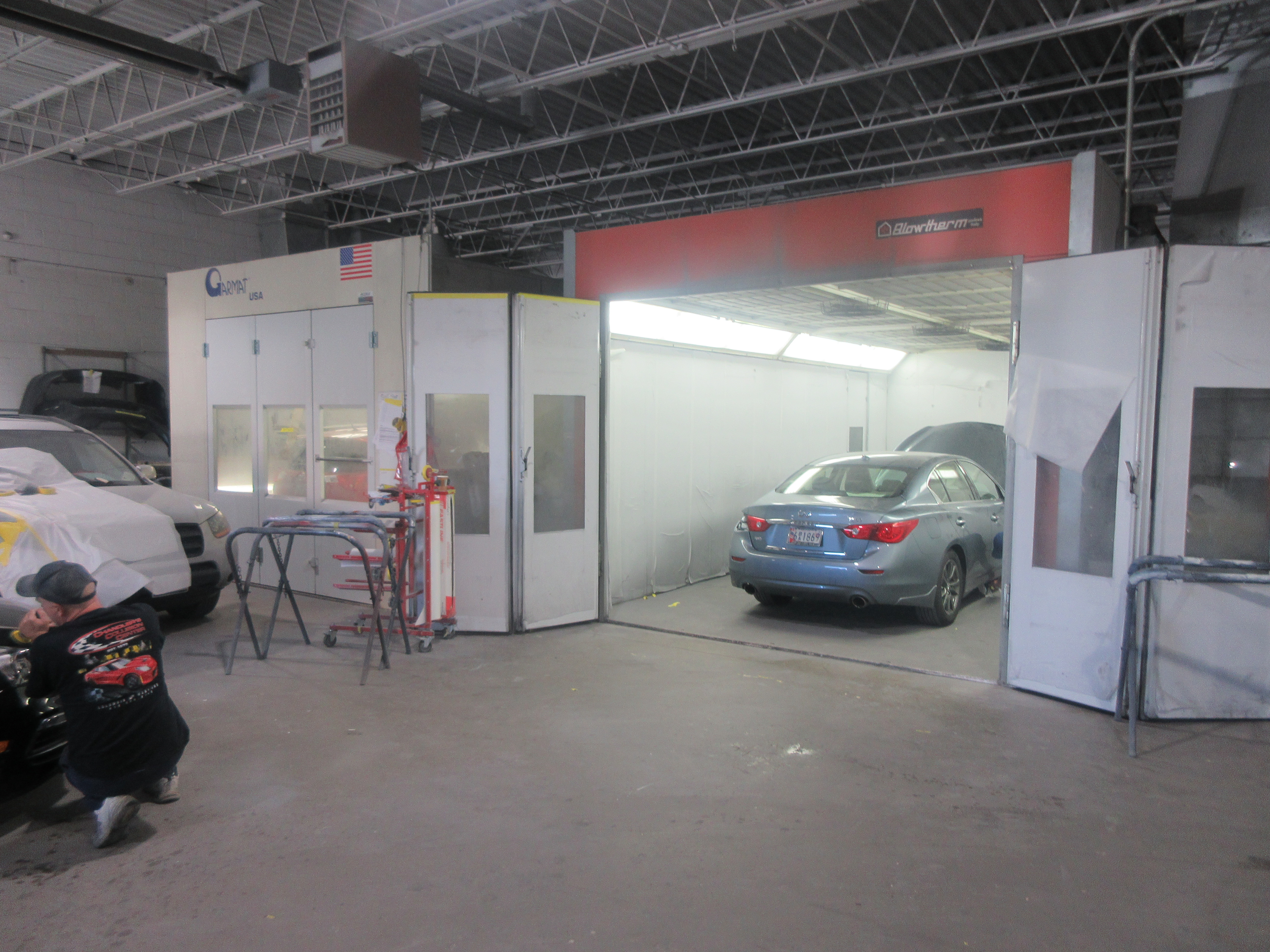Chandlers Collision Center gallery 6