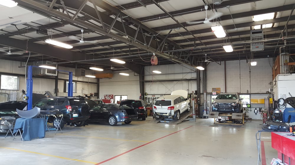 White Eagle Auto Body-Naperville gallery 3