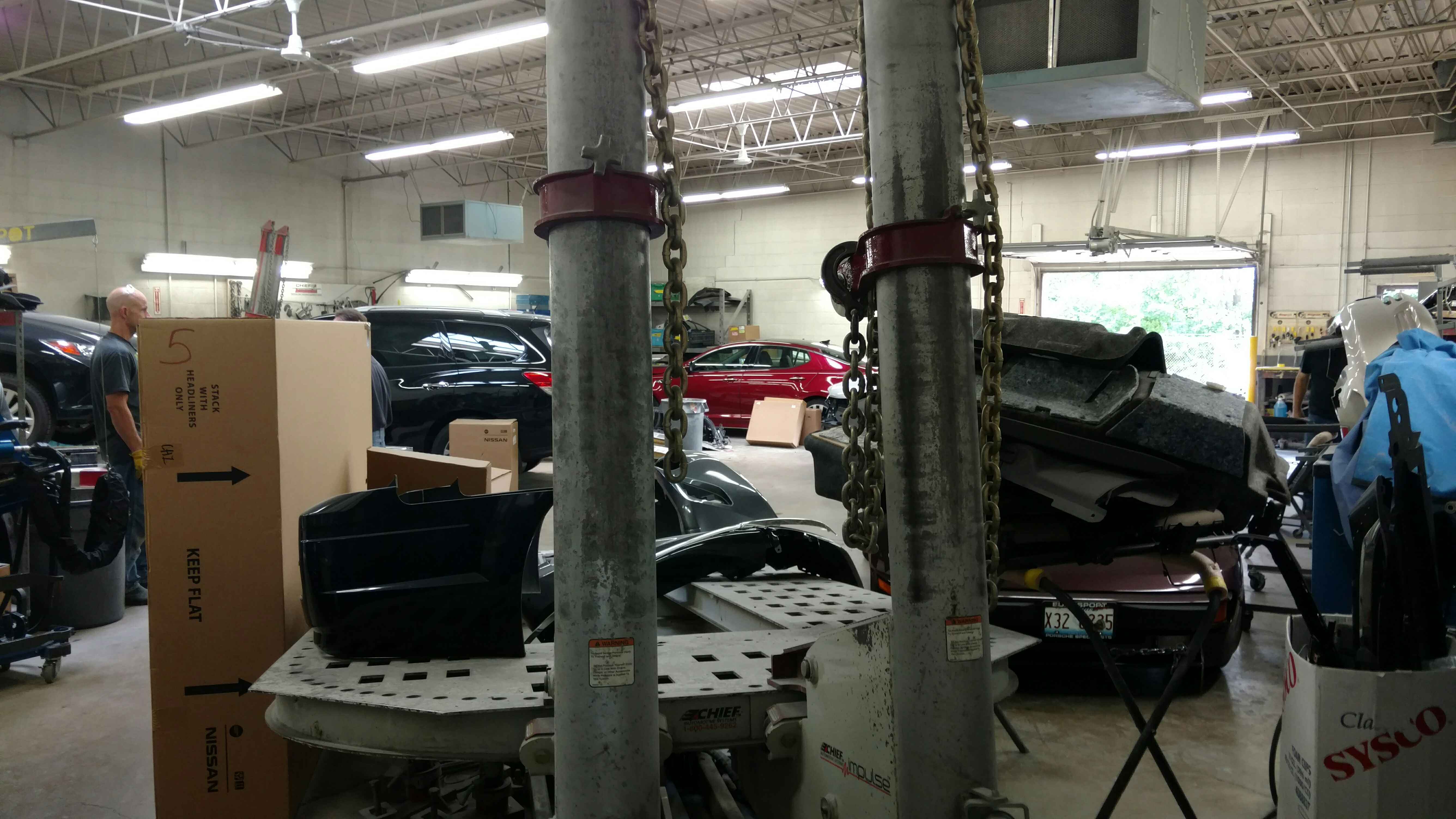 Schaumburg Auto Body, Inc gallery 5