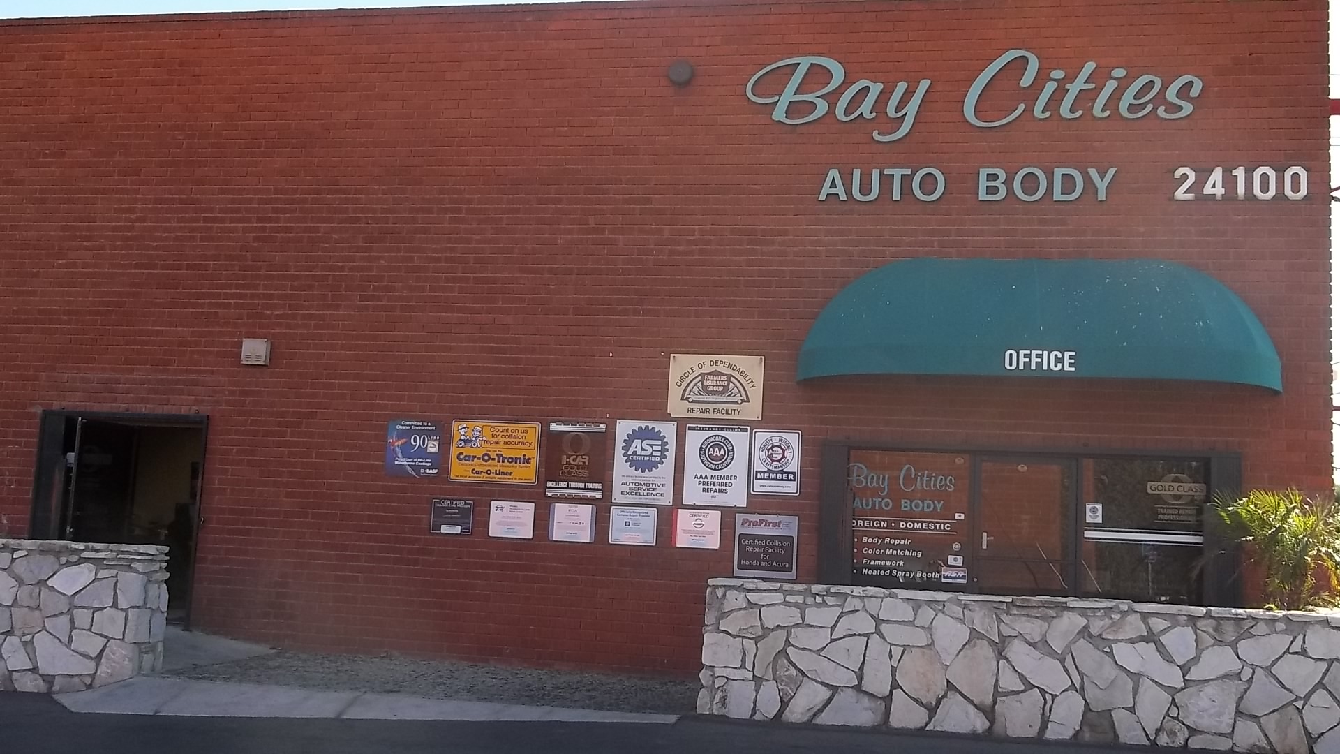 Bay Cities Auto Body gallery 4
