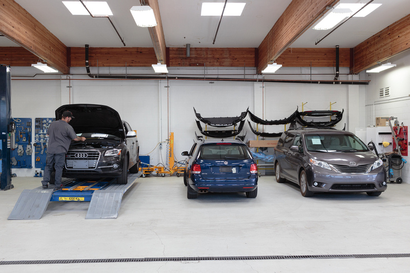 Barsotti's Body & Fender Svc gallery 3