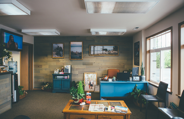 Charlie's Auto Body Shop gallery 2