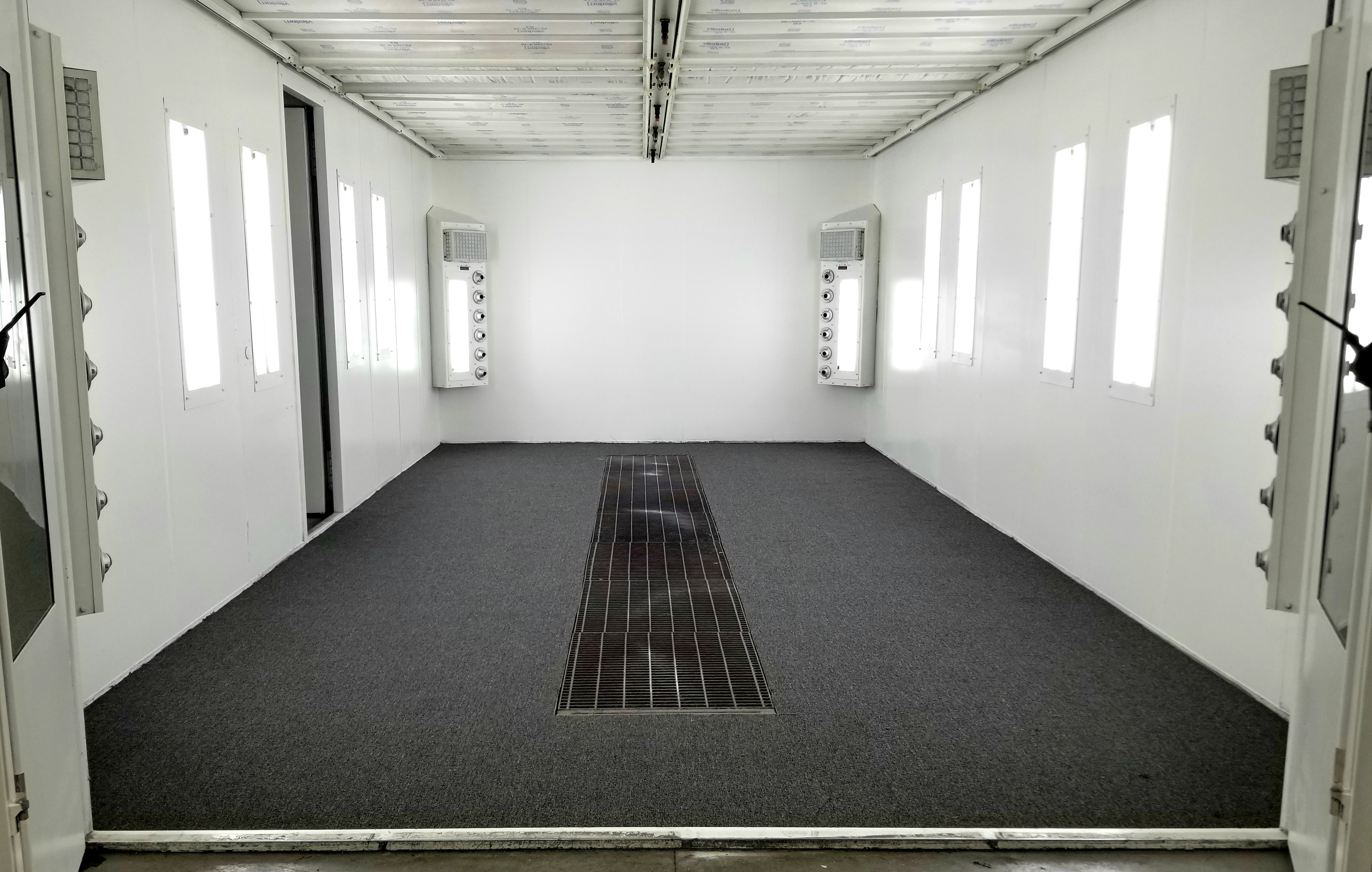 Charlie's Auto Body Shop gallery 5