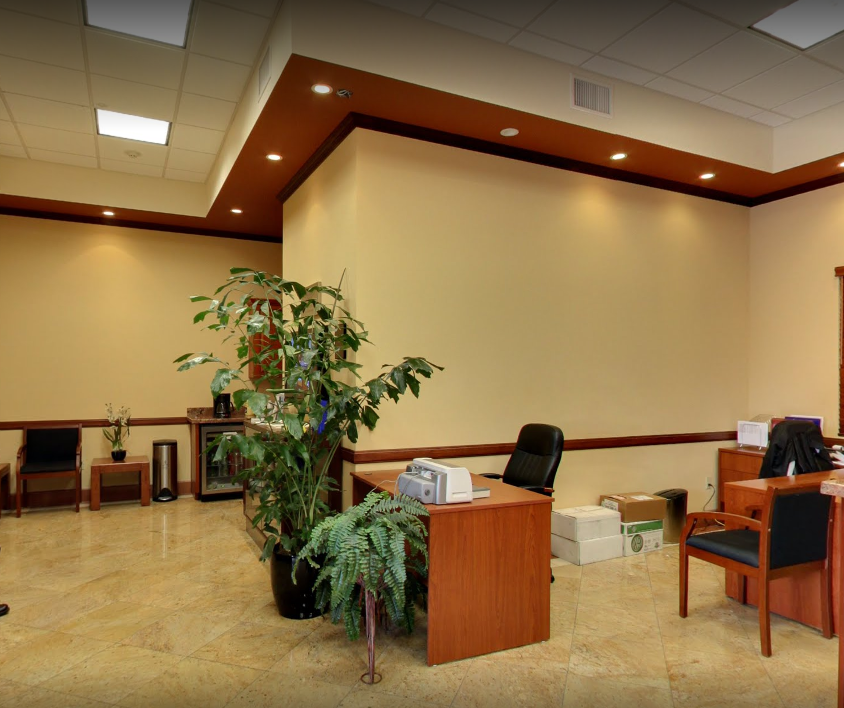 Harry's Auto Collision Center gallery 5