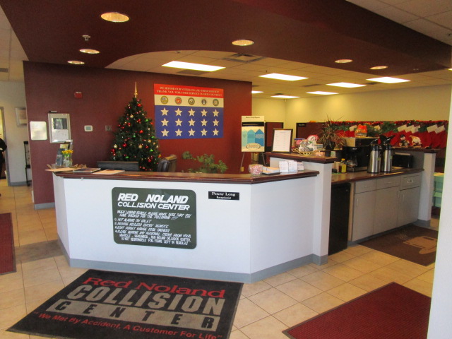 Red Noland Collision Center gallery 2