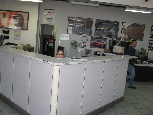 Casa Collision Center gallery 2