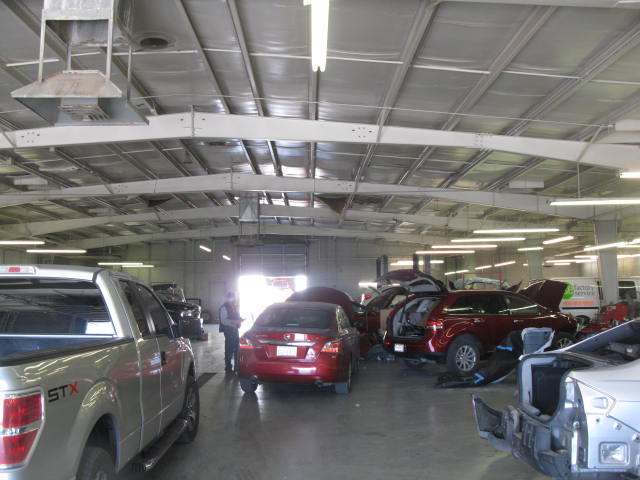 Casa Collision Center gallery 3