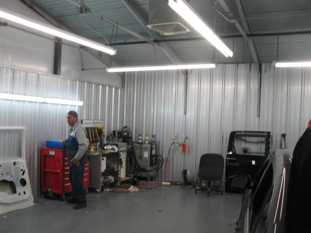 Casa Collision Center gallery 6
