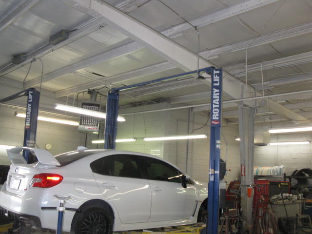 Casa Collision Center gallery 7