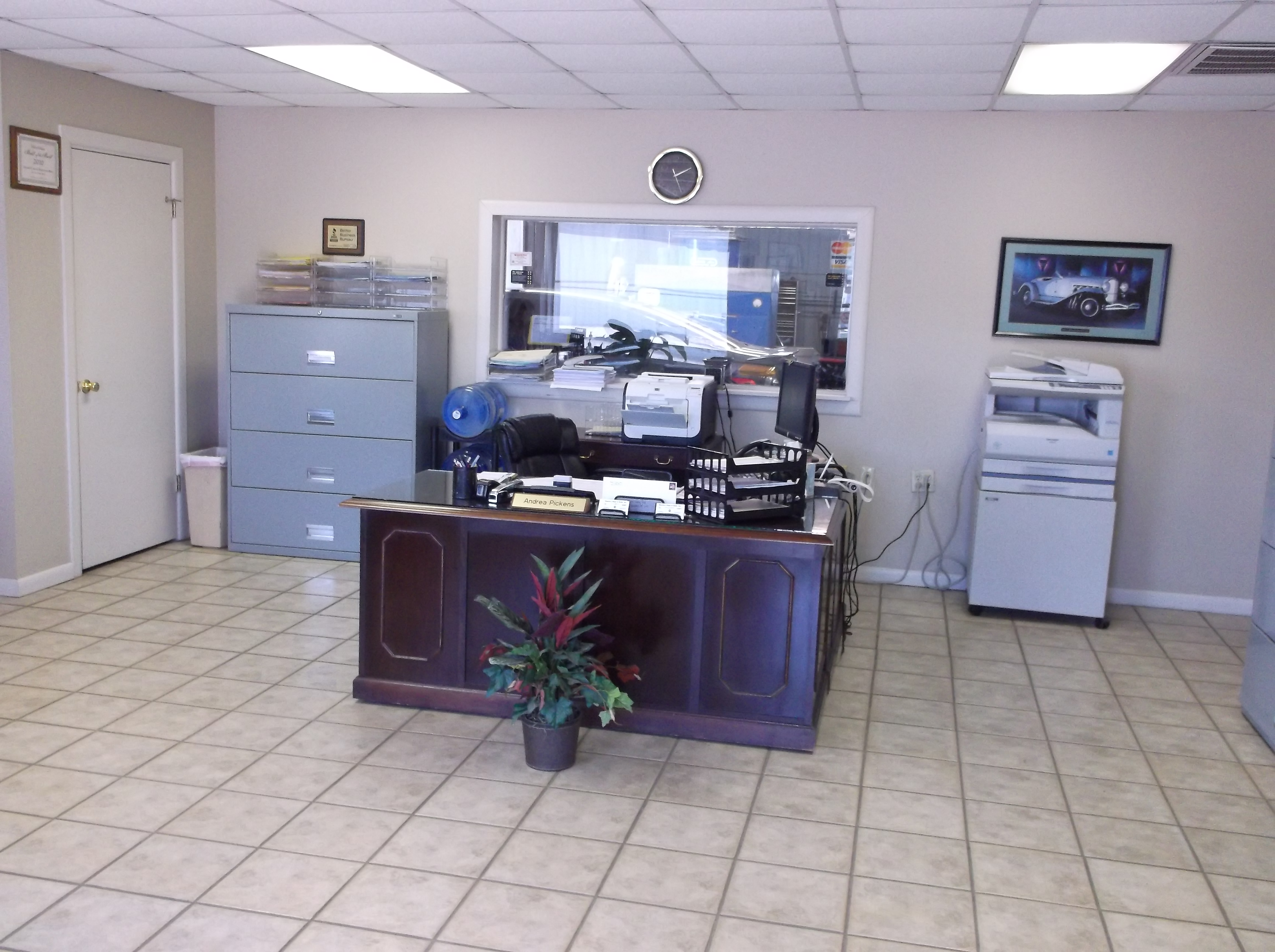 Charlie's Auto Paint & Body gallery 2