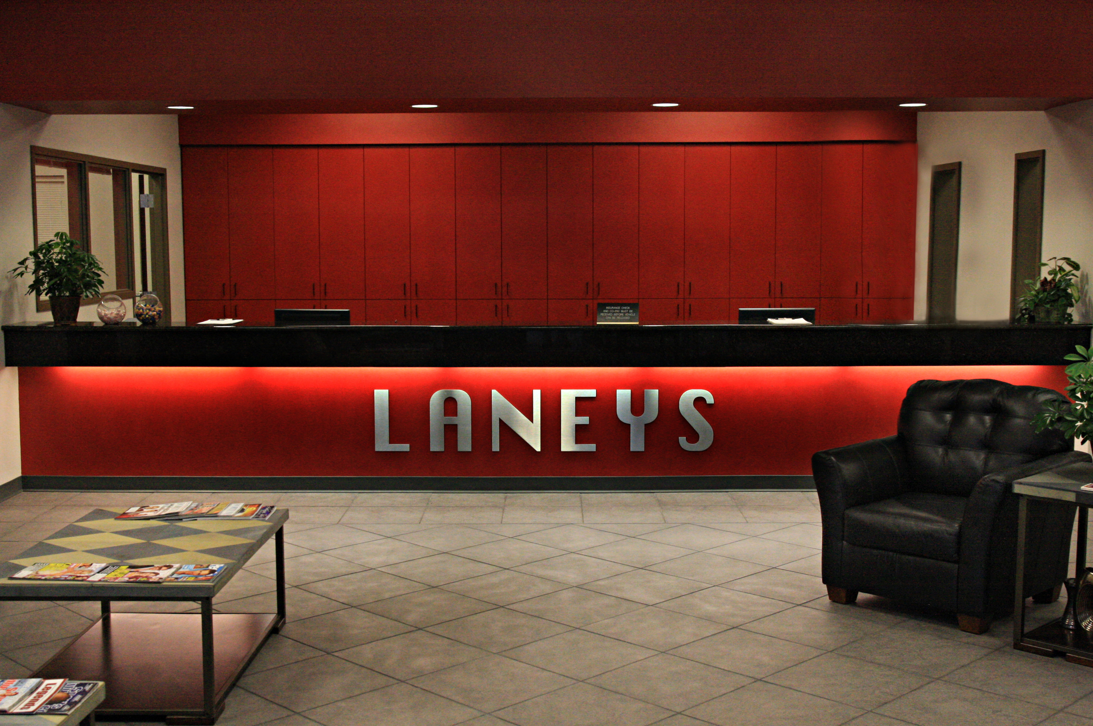 CARSTAR Laneys Collision Center gallery 2