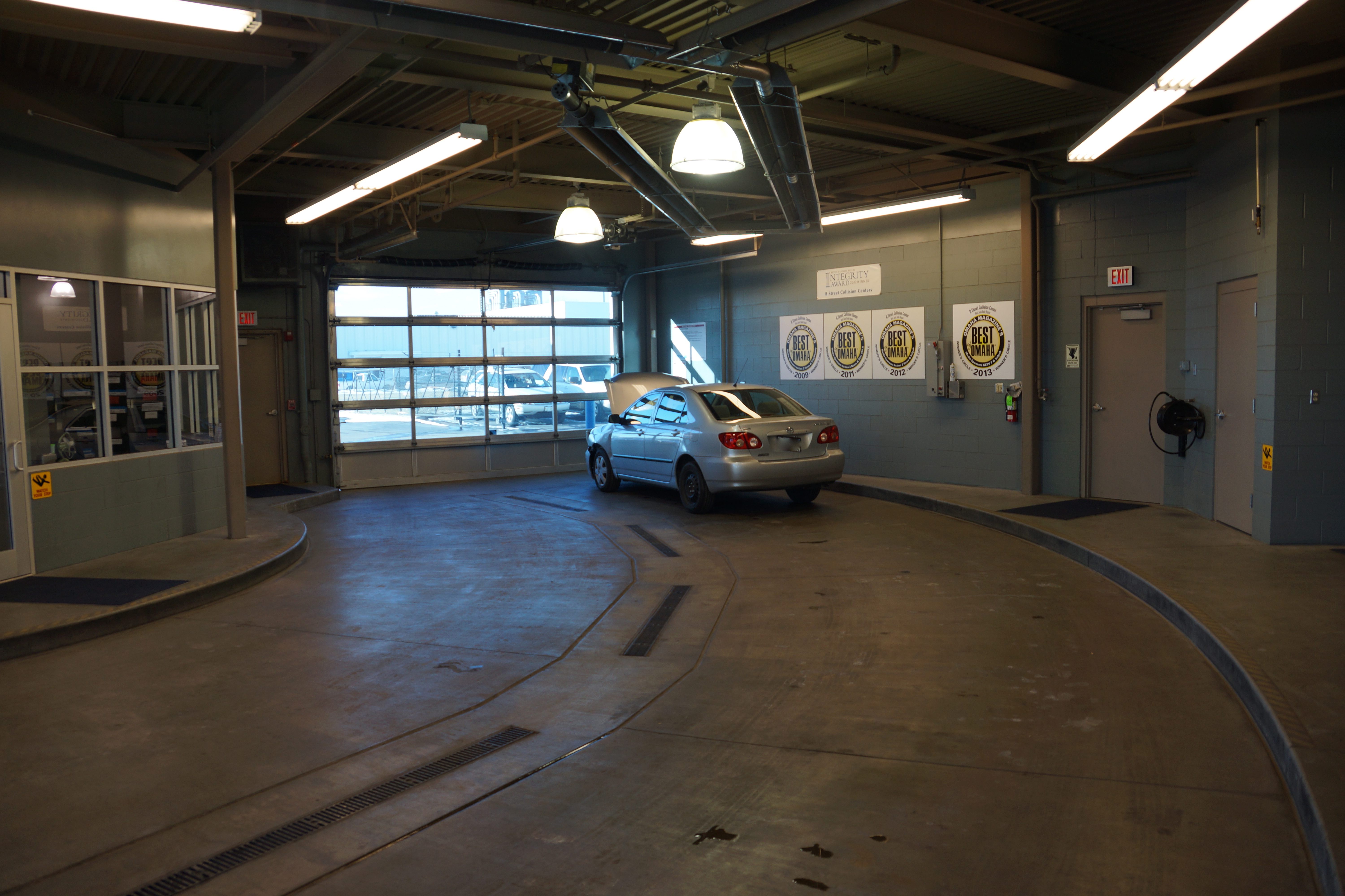 B Street Collision Centers, Inc. gallery 7
