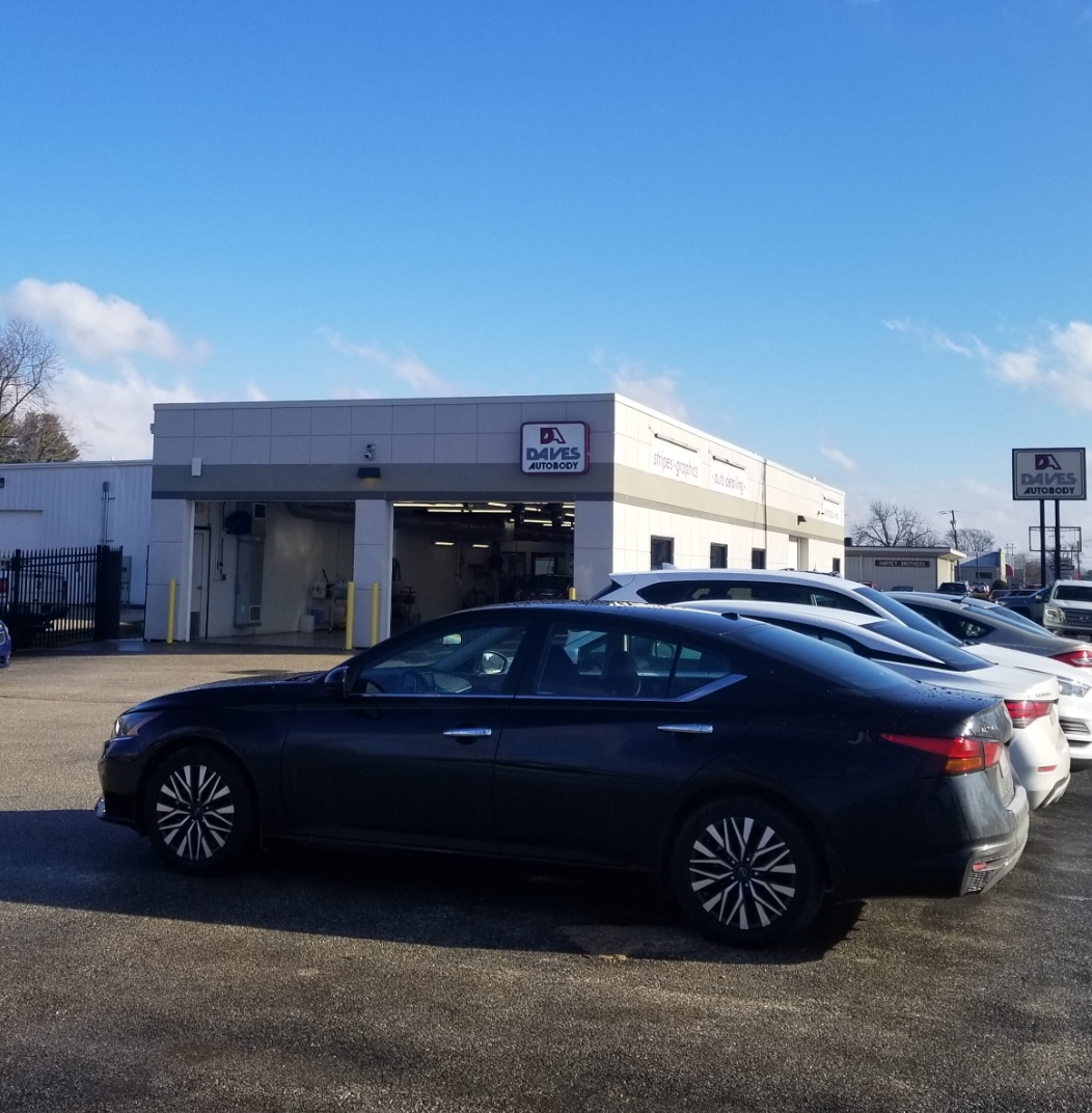 Daves Auto Body gallery 4