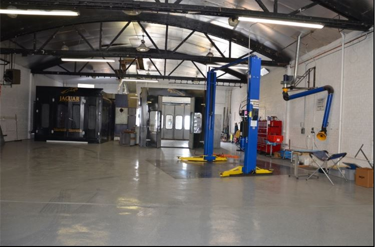 Richard's Body Shop gallery 3