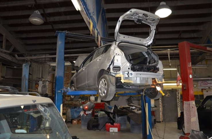 Richard's Body Shop gallery 4