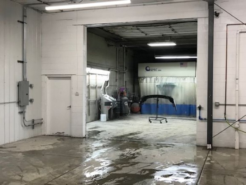 Spring Hill Auto Body Inc gallery 4