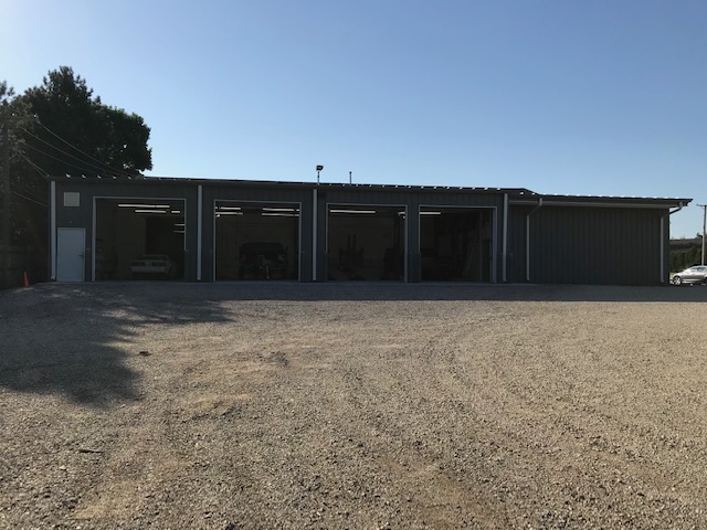 Spring Hill Auto Body Inc gallery 5