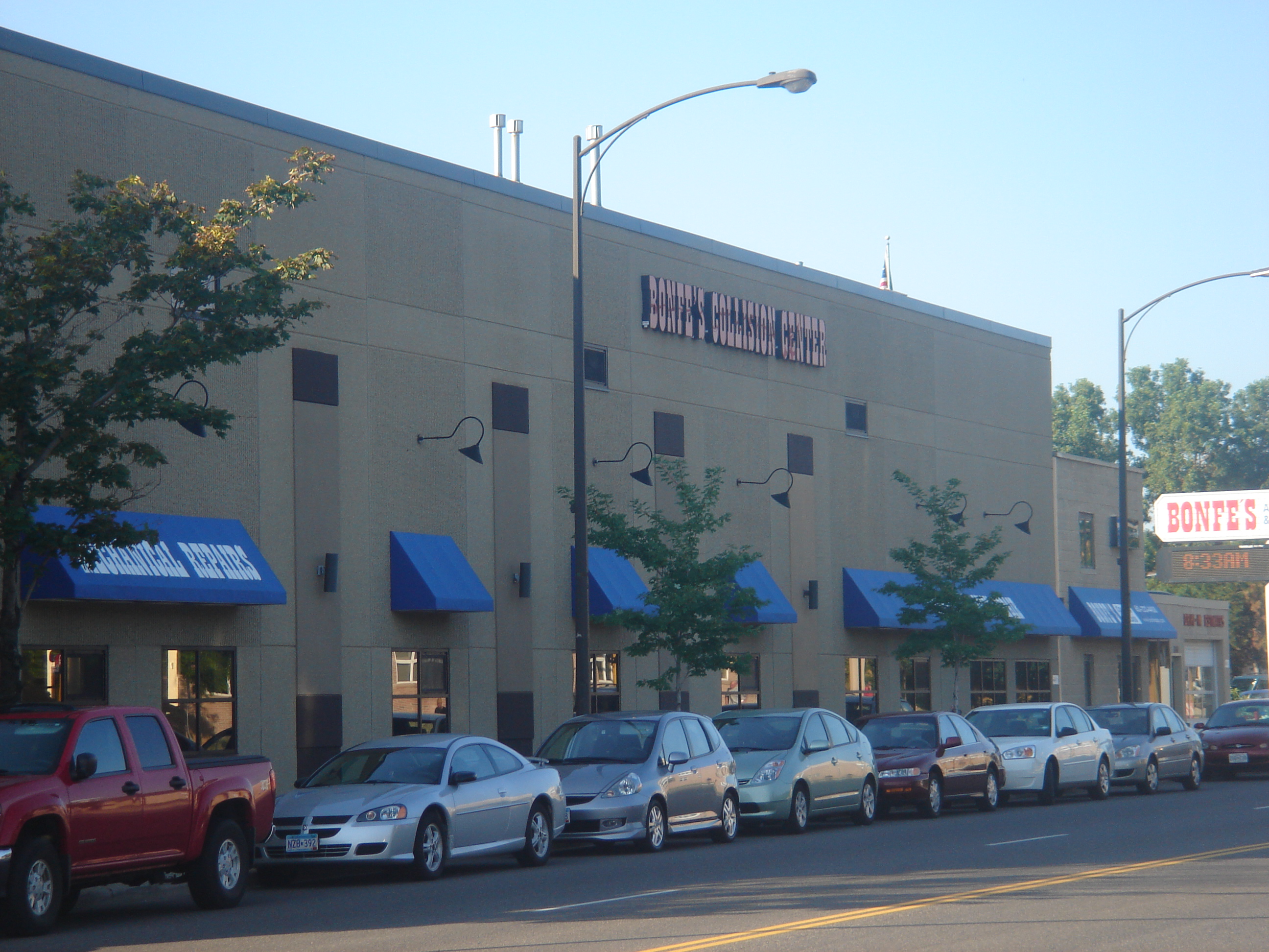 Bonfe's Collision Center gallery 7