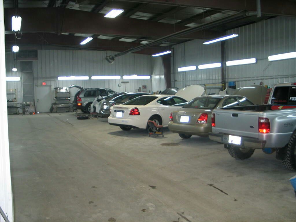 Yach's Body & Custom Inc gallery 3