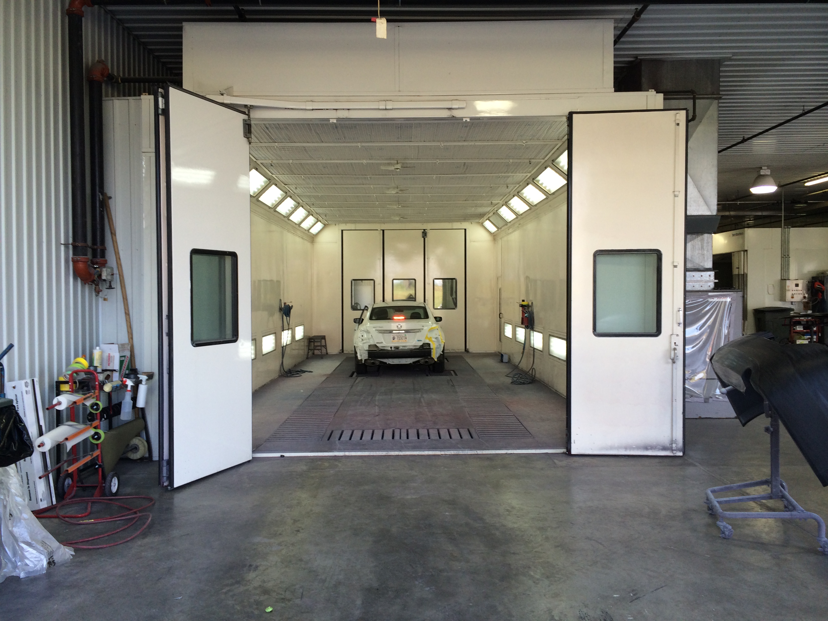 Martin's Body Shop Inc gallery 5
