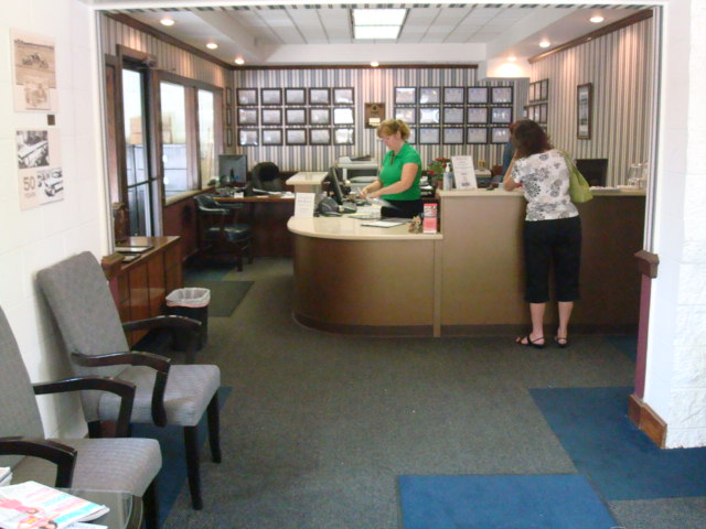 Baker's Collision Repair Specialists gallery 2