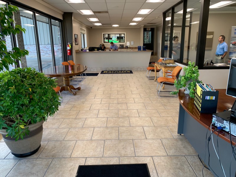 Barnett's Body Shop - Ridgeland gallery 2