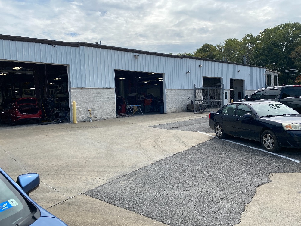 Center Service Auto Body gallery 7