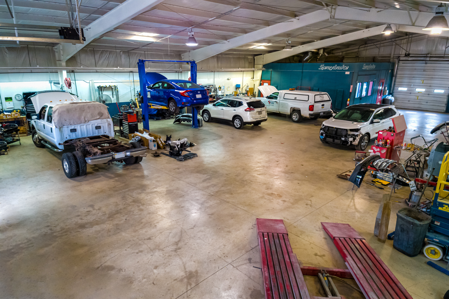 Turner's Body Shop Inc gallery 3