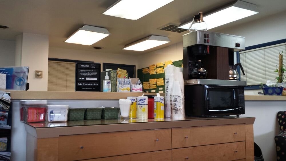 Falls Church Auto Body LTD gallery 2