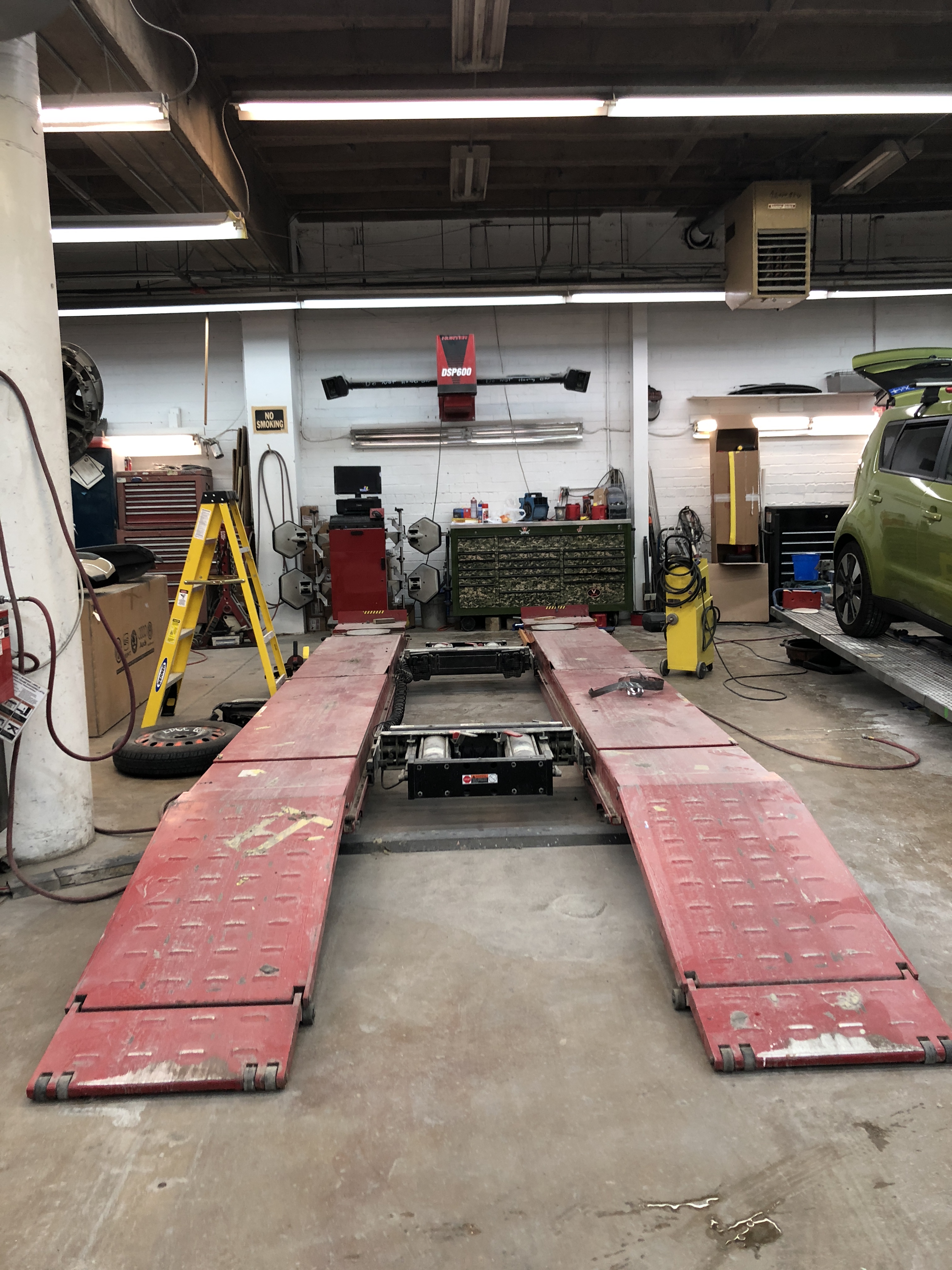 Falls Church Auto Body LTD gallery 4