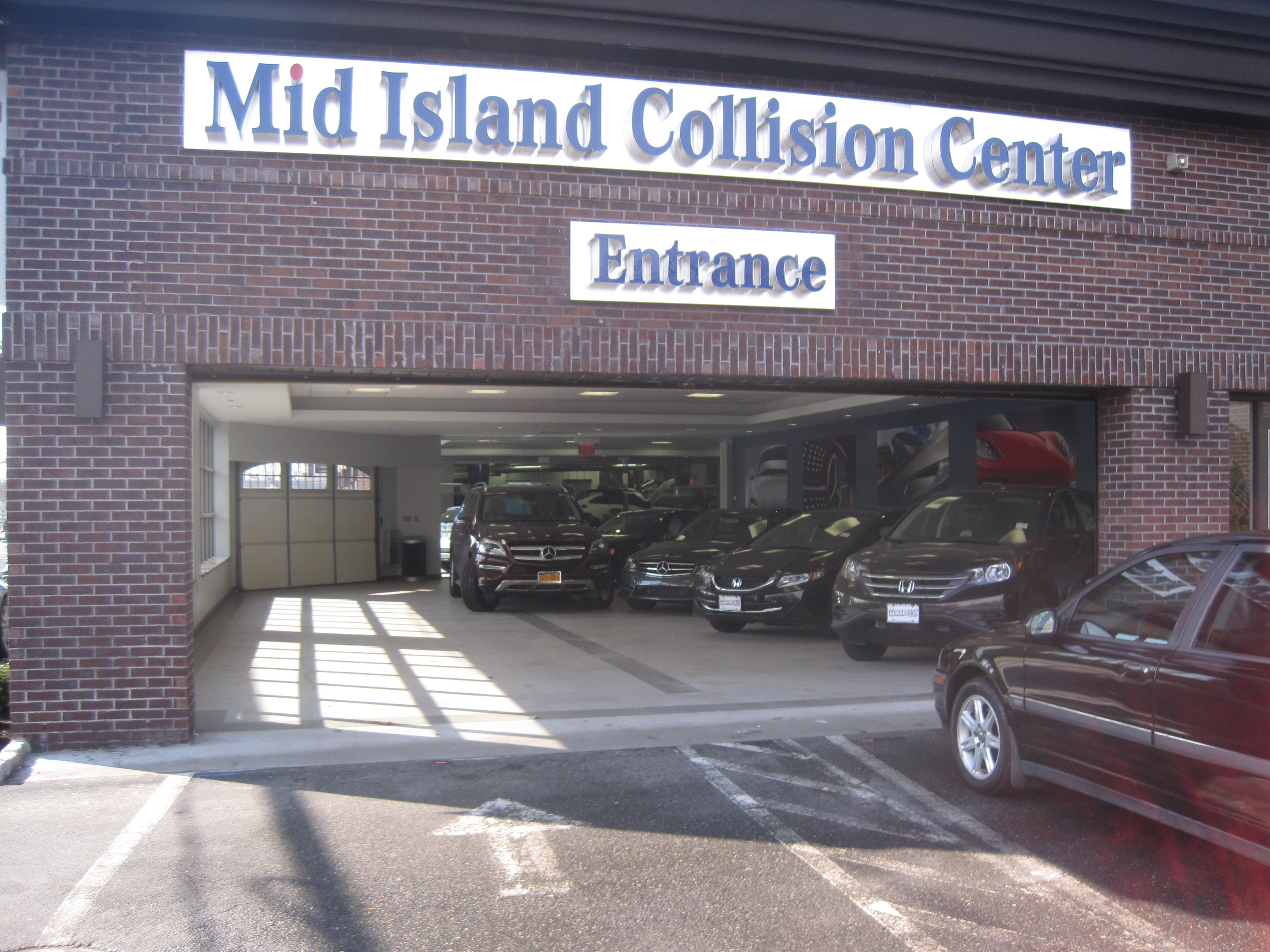 Mid Island Collision gallery 5