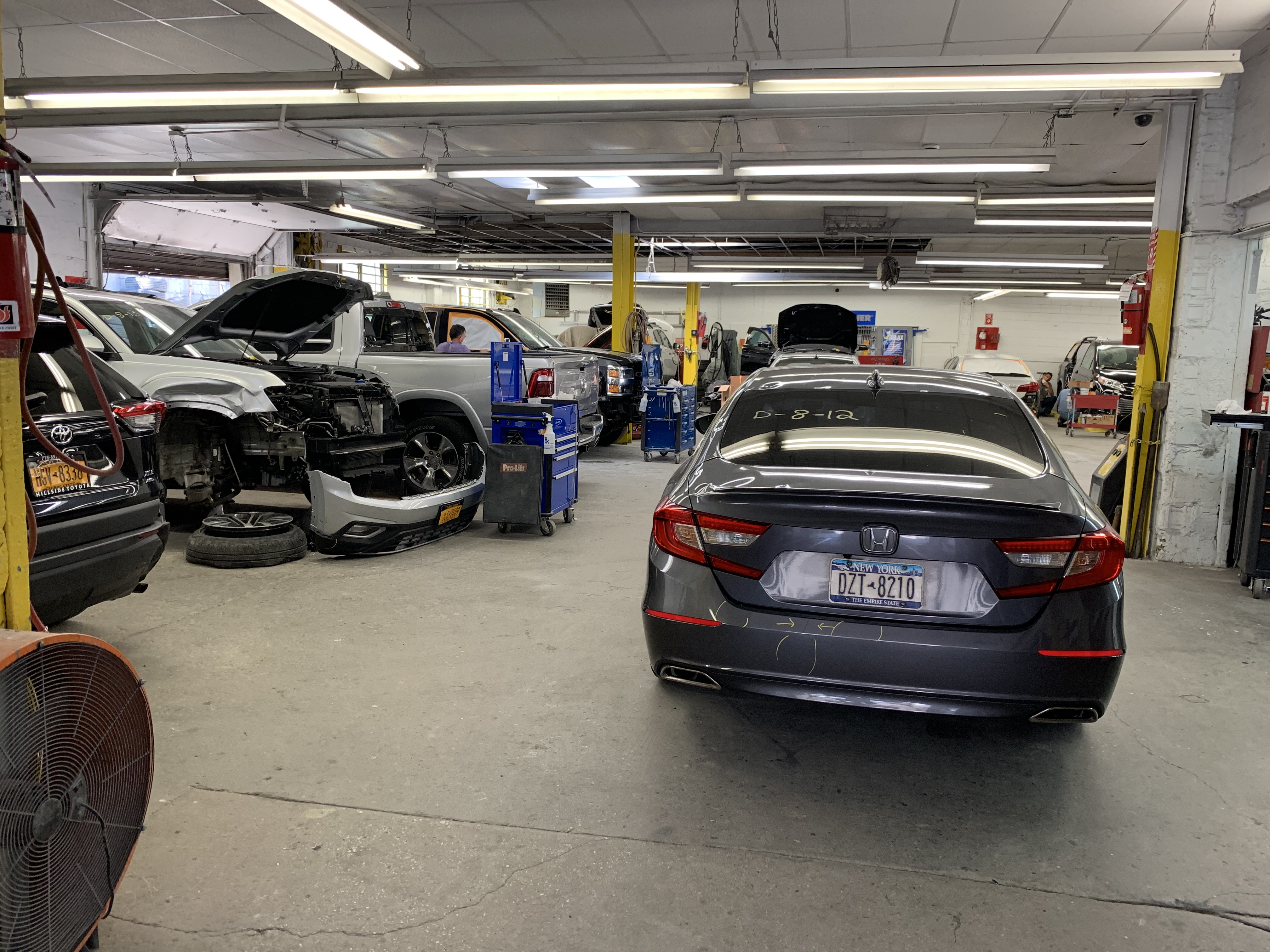 Metro Auto Body Inc gallery 3
