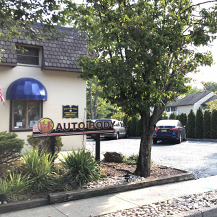V & F Auto Body of Keyport gallery 2