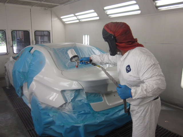 D&M Auto Body gallery 6